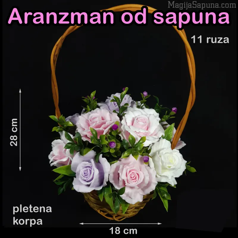Buket od 11 nežnih ruža u pletenoj korpici
