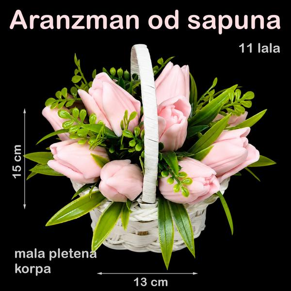 Mala pletena korpica sa lalama