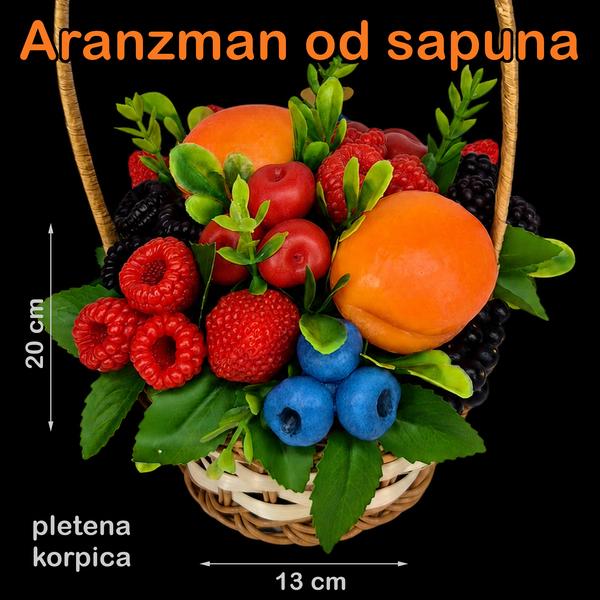Poklon korpica sa voćem od sapuna