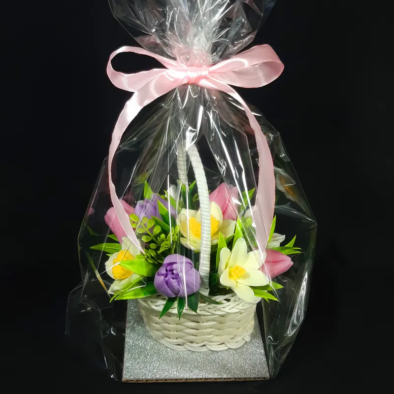 Aranžman od 11 sapunskih cvetova – lale, narcisi i krokusi