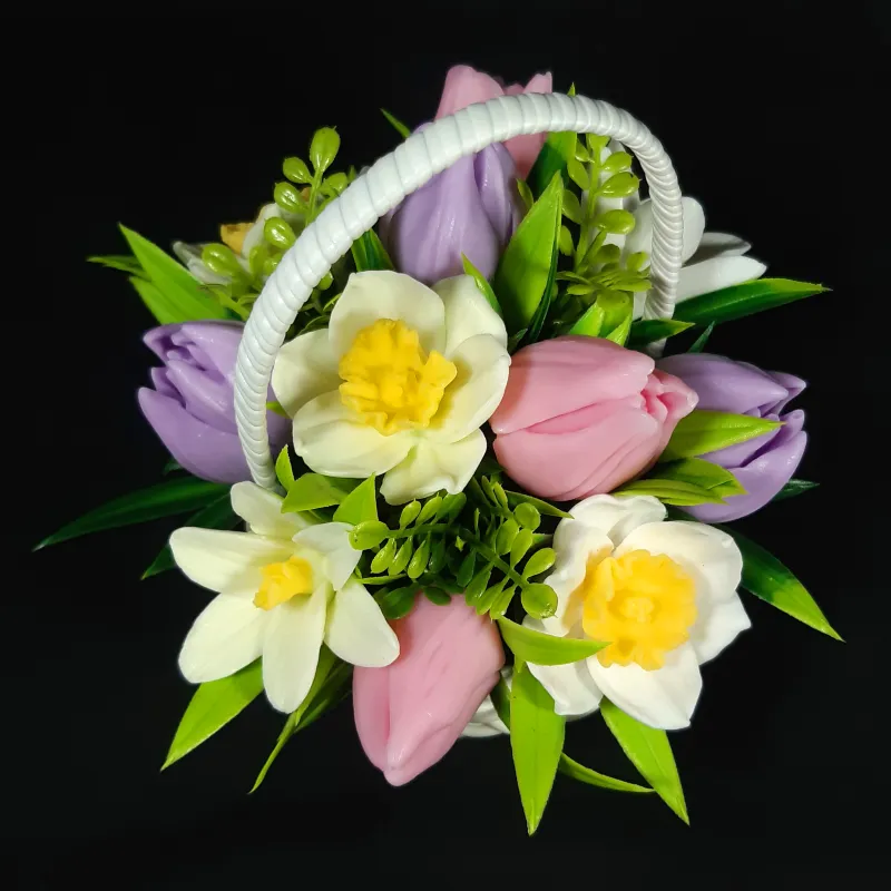 Aranžman od 11 sapunskih cvetova – lale, narcisi i krokusi