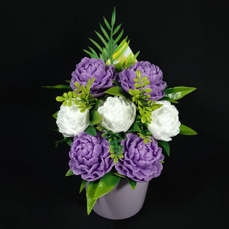 Elegantni aranžman: 7 božura od sapuna