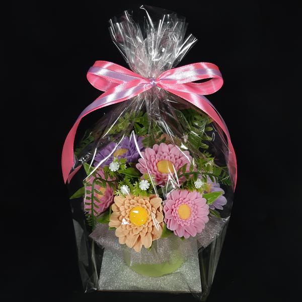 11 gerbera od sapuna u keramičkoj saksiji
