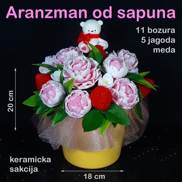 Ružičasti buket sa jagodama i medom
