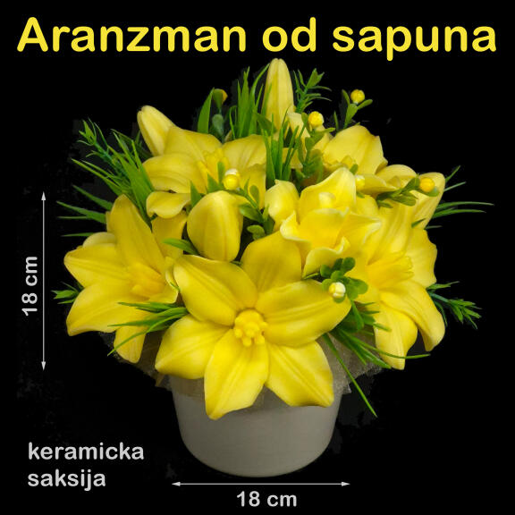 Efektan aranžman od žutih ljiljana